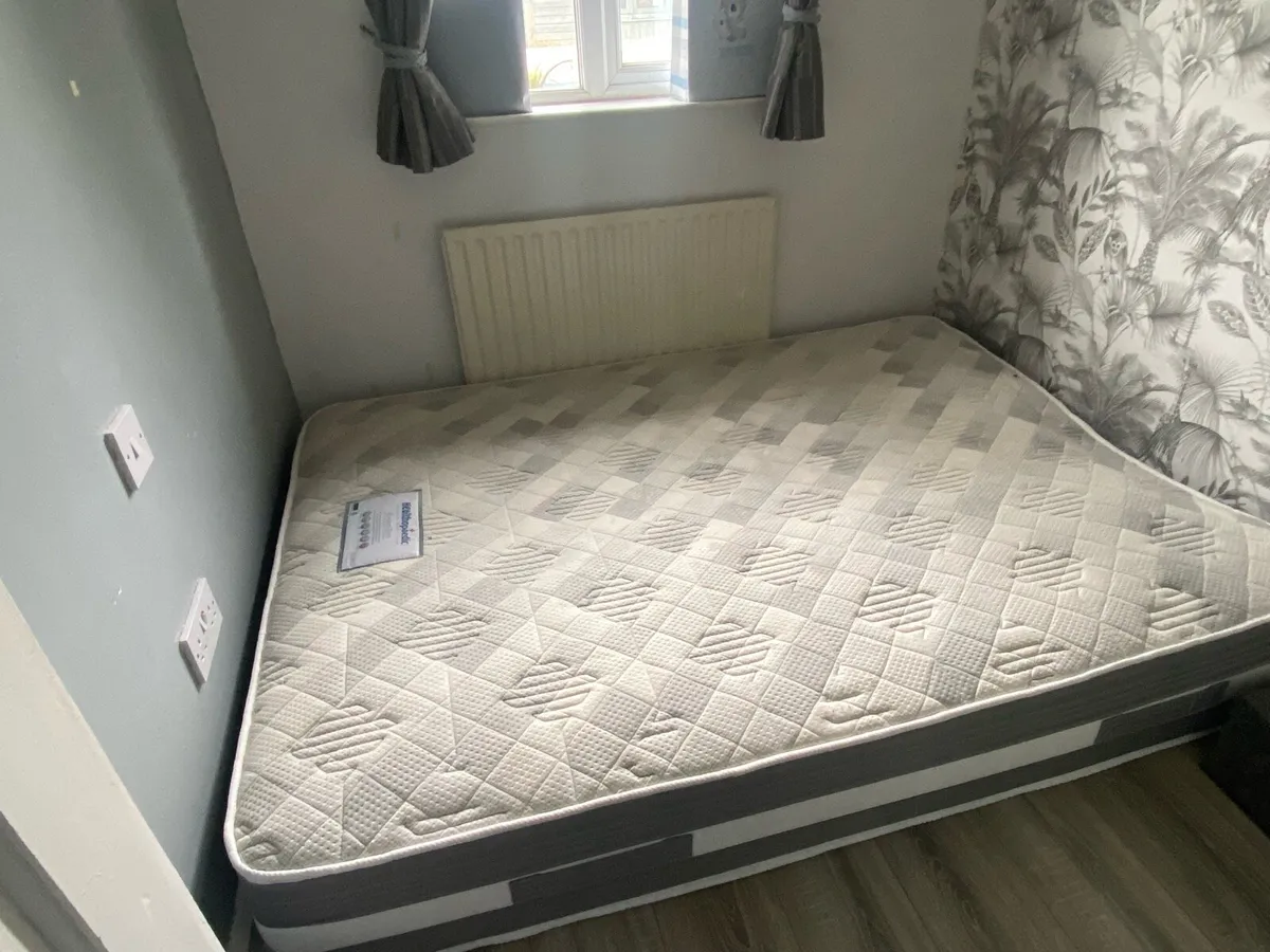 Double mattress - Image 1