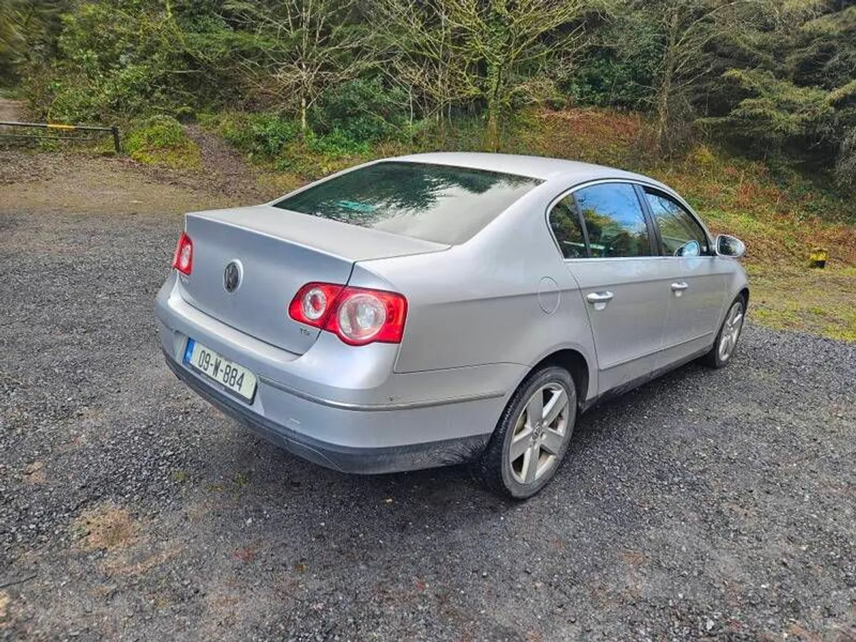 2009 Volkswagen Passat - Image 4