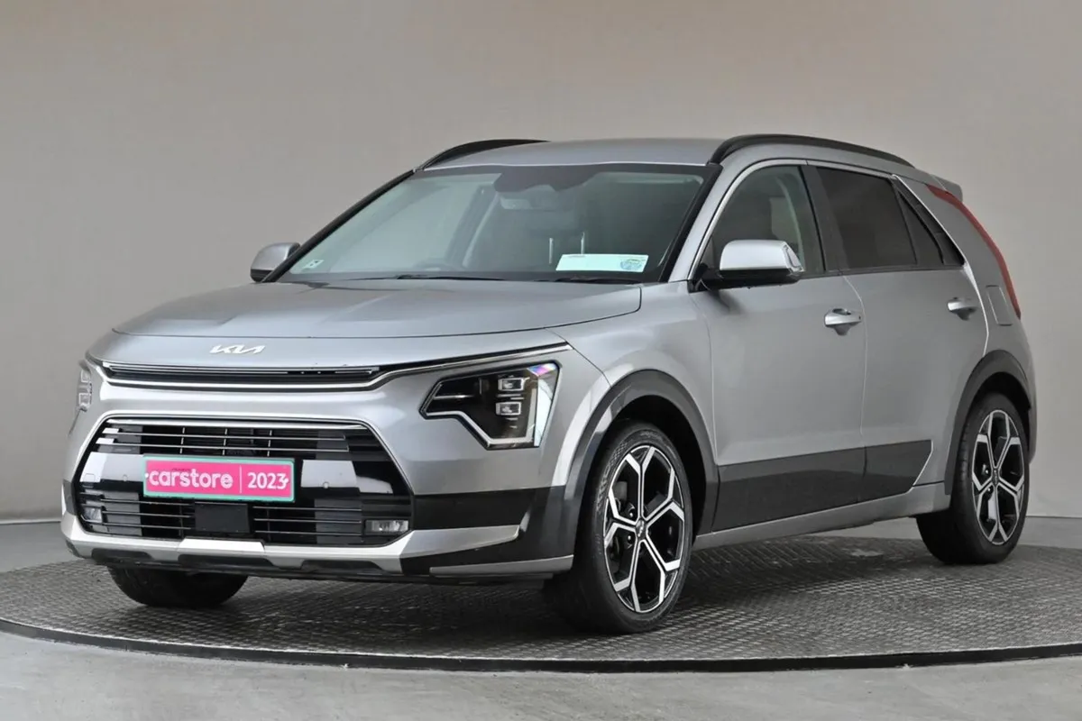 Kia Niro 1.6 HEV K3  half Leather sat Nav - Image 3