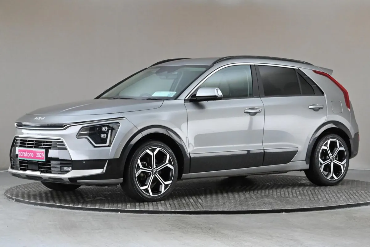 Kia Niro 1.6 HEV K3  half Leather sat Nav - Image 4