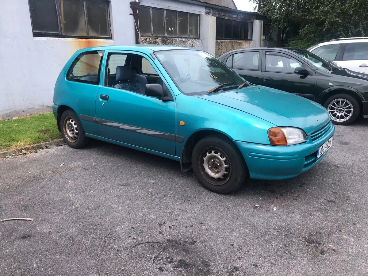 Toyota starlet - Image 2