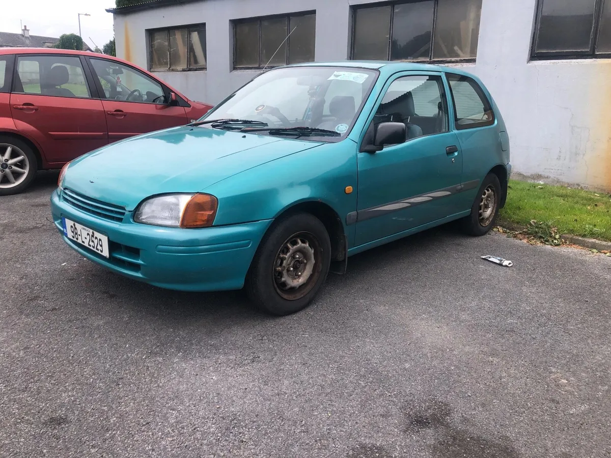 Toyota starlet - Image 4