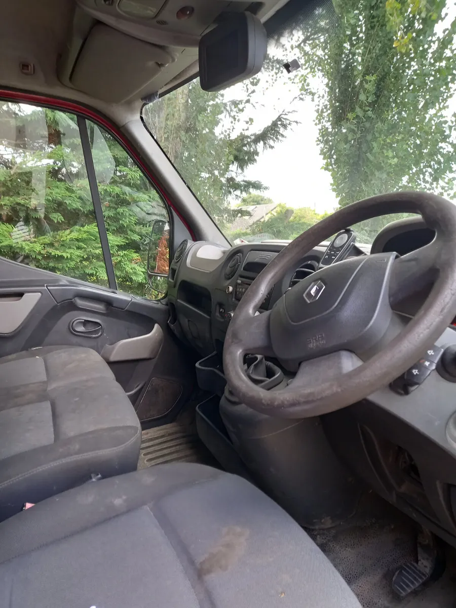 2011 Renault Master FWD 2.3 Diesel - Image 3
