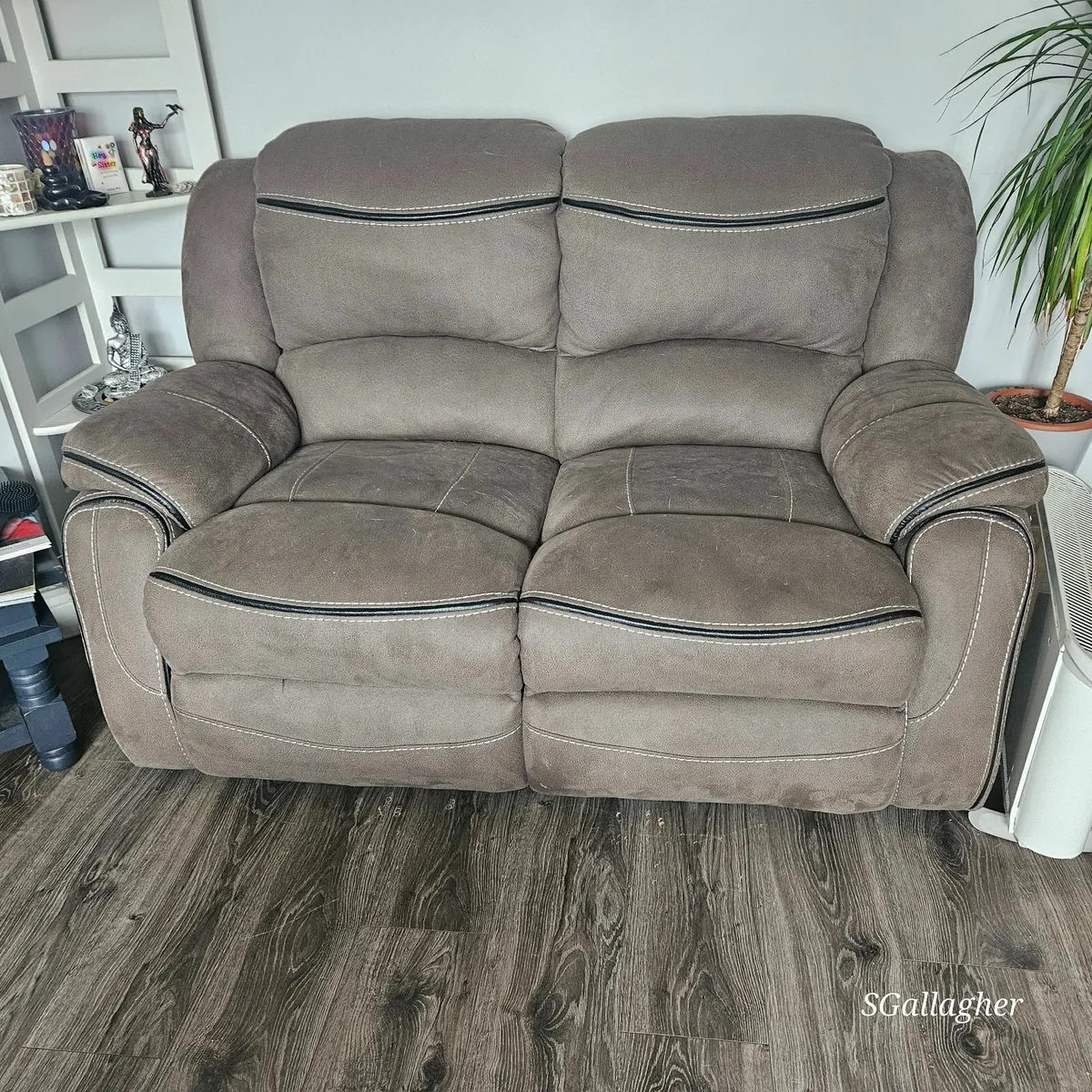sofa 2 & 3 recliners - Image 1