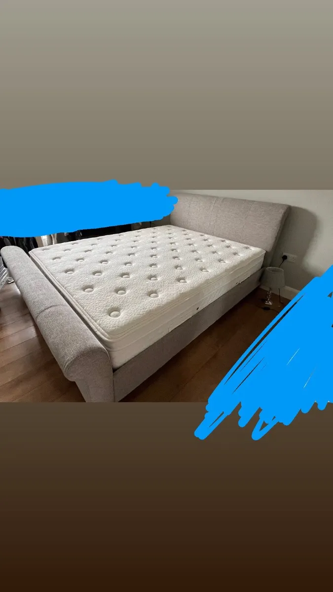 King size bed - Image 1