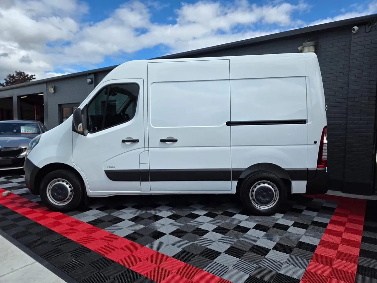 Opel Movano 2022 A/C - Image 3