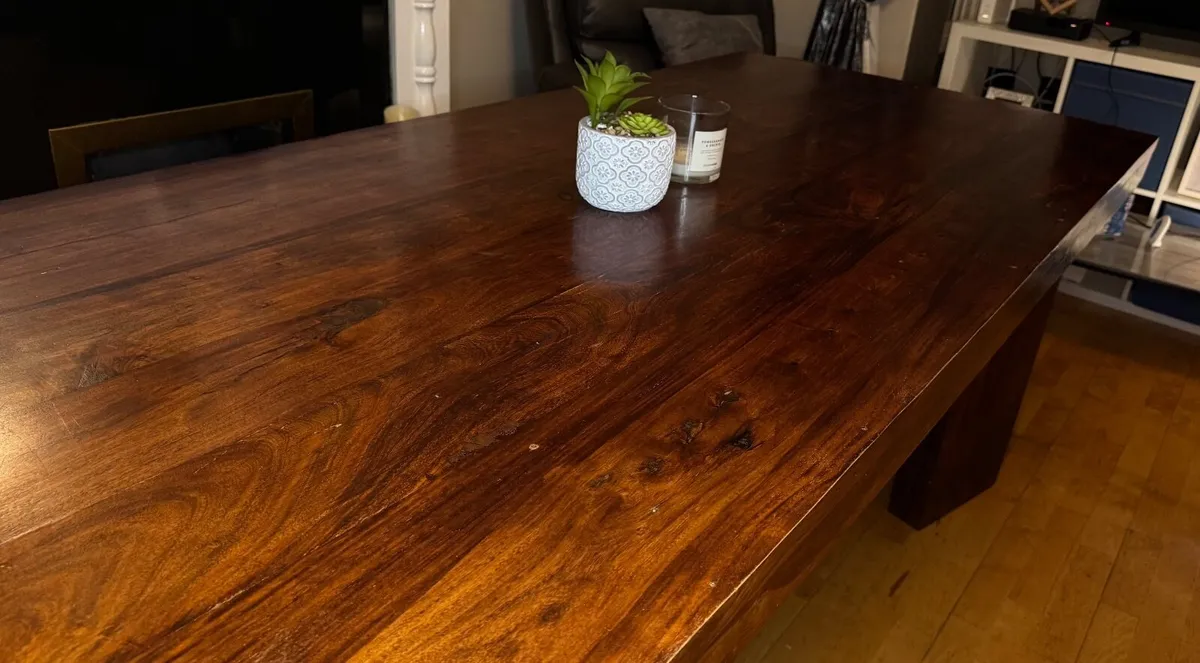 Beautiful Solid Stained Oak Table - Image 2