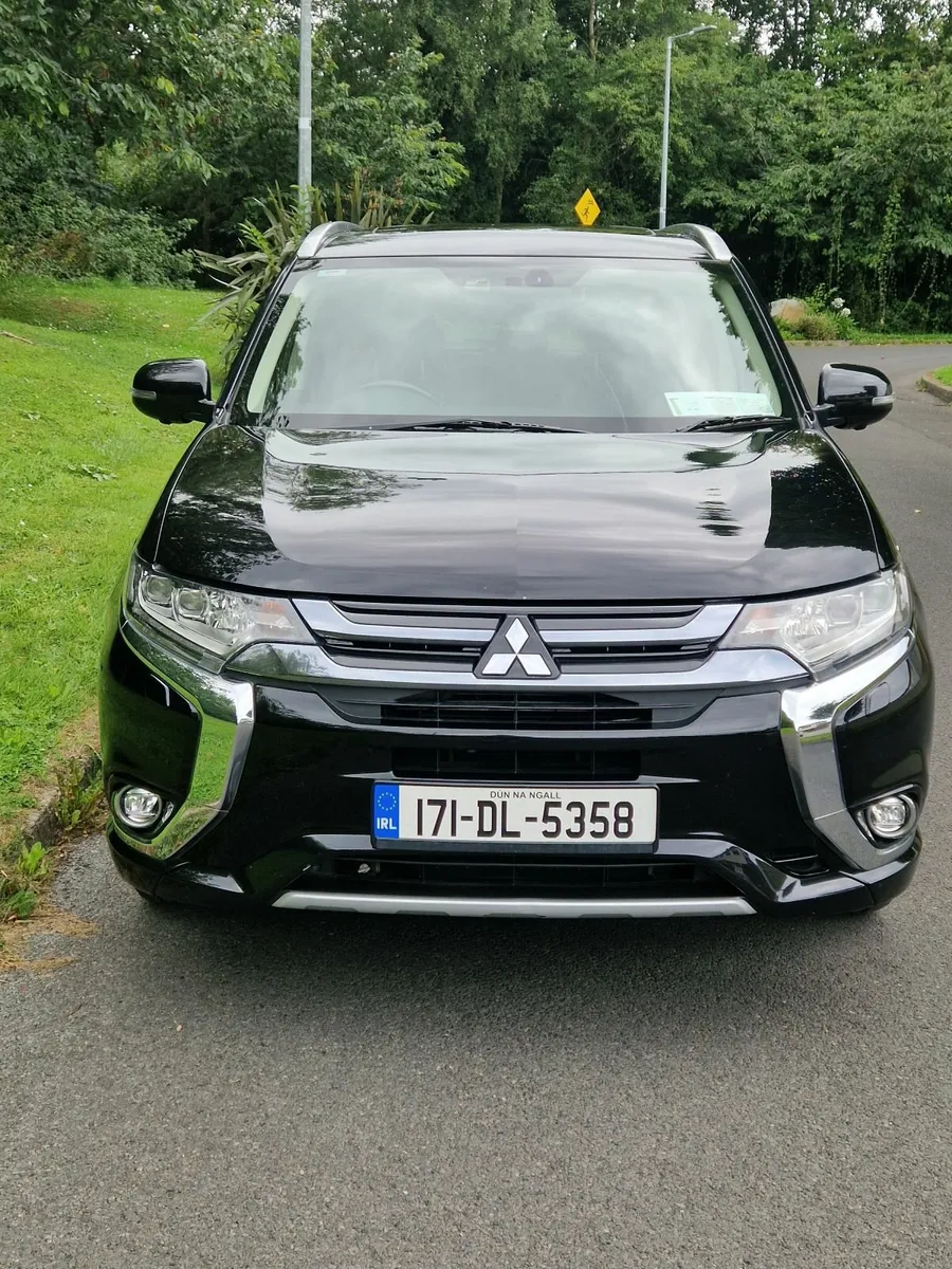 Mitsubishi Outlander PHEV 4h - Image 1