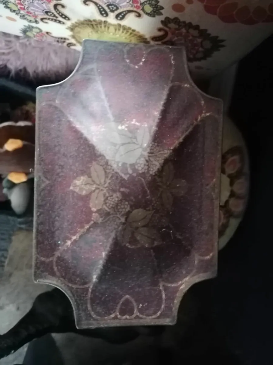 Art Deco Vase Biscuit Tin c.1915-20 - Image 2