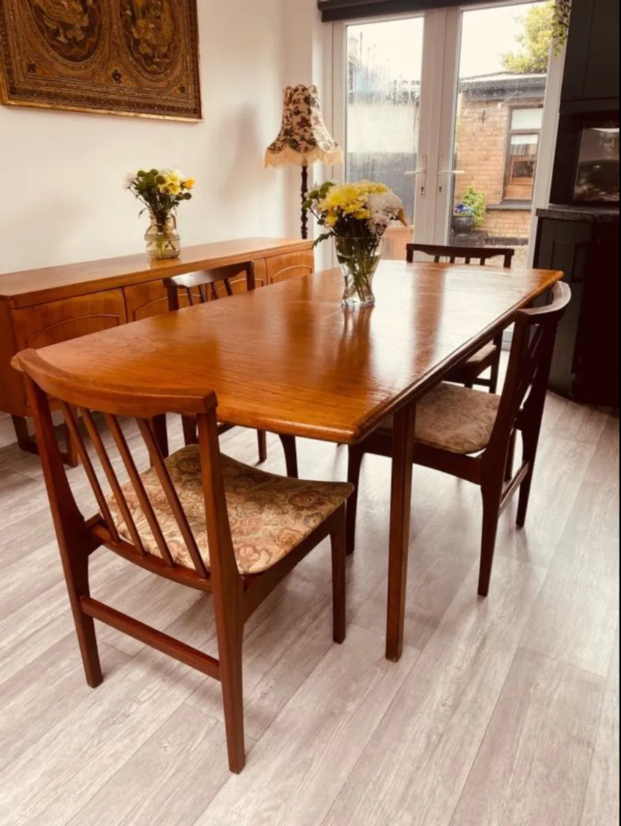 Mid Century Extendable Dining Table - Image 1