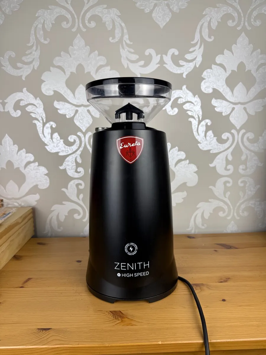 Eureka Zenith 65 commercial coffee grinder barista - Image 3
