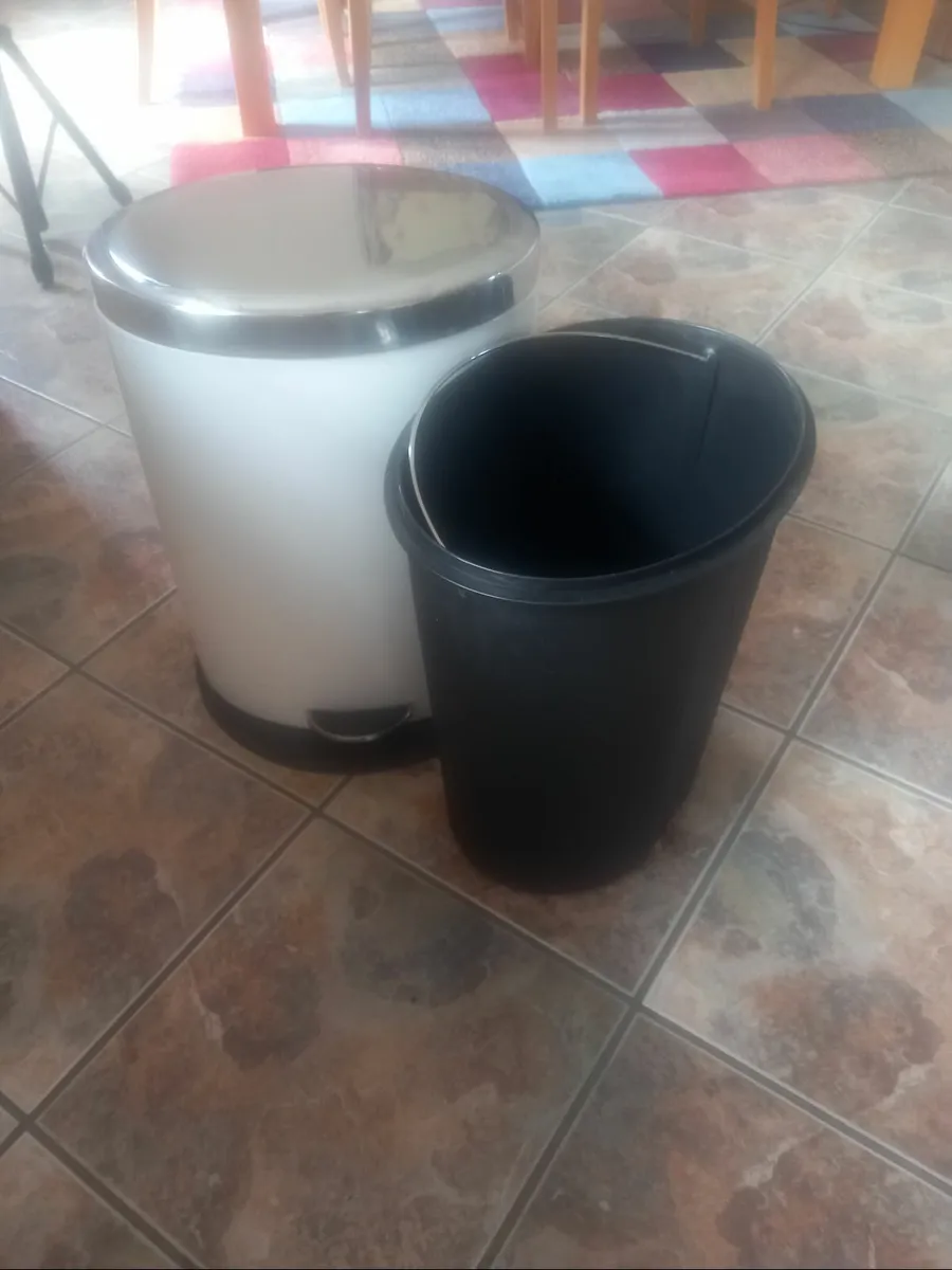 Pedal dustbin - Image 2