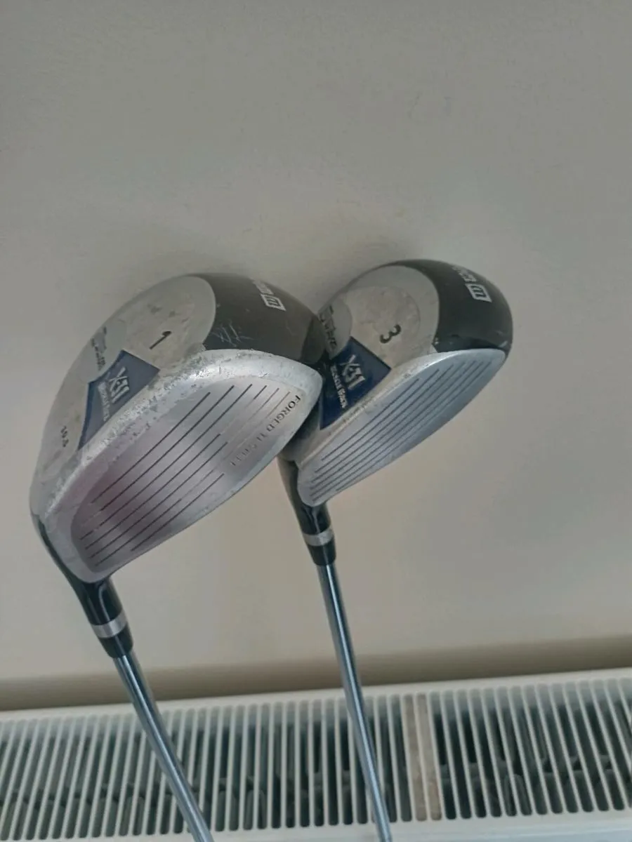Wilson golf clubs. Right handed clubs. - Image 2