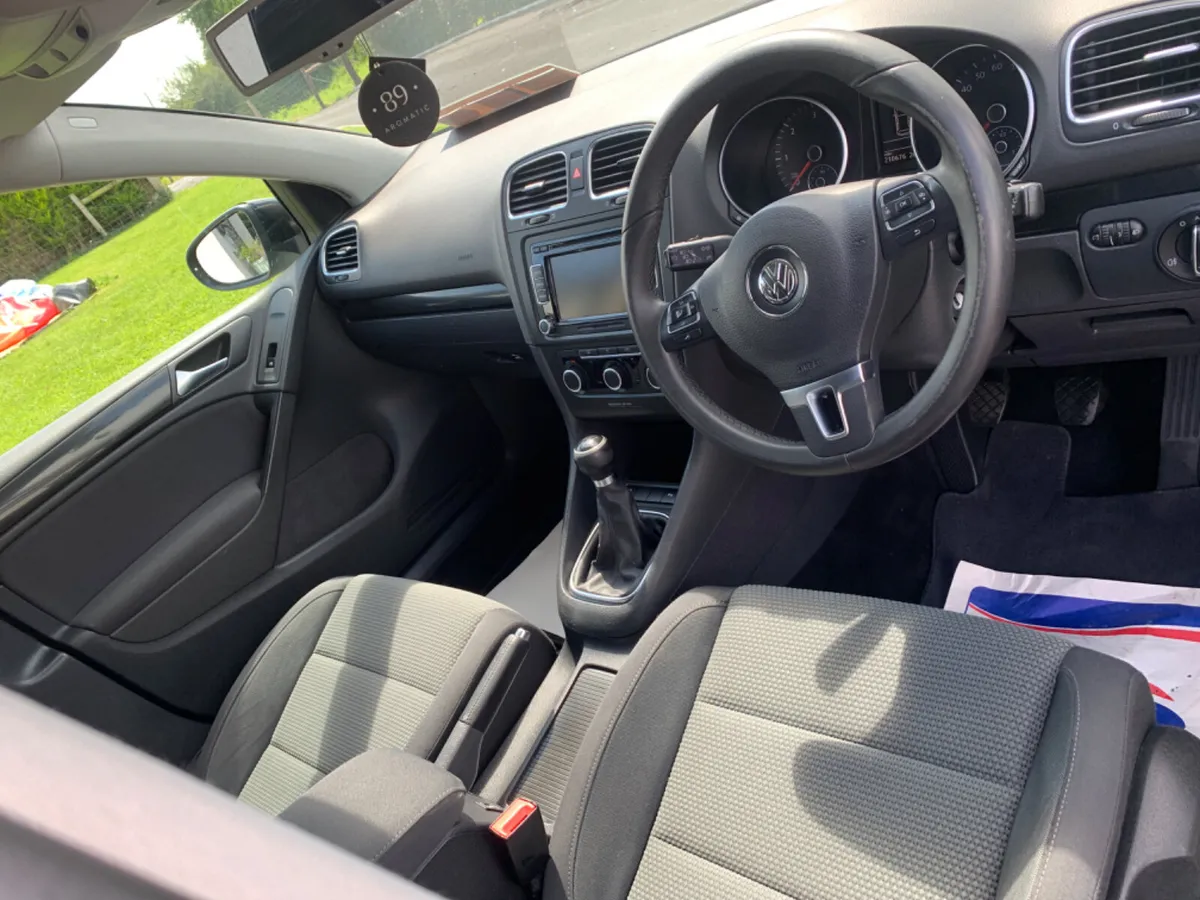 Volkswagen Golf 2011 TDi - Image 2
