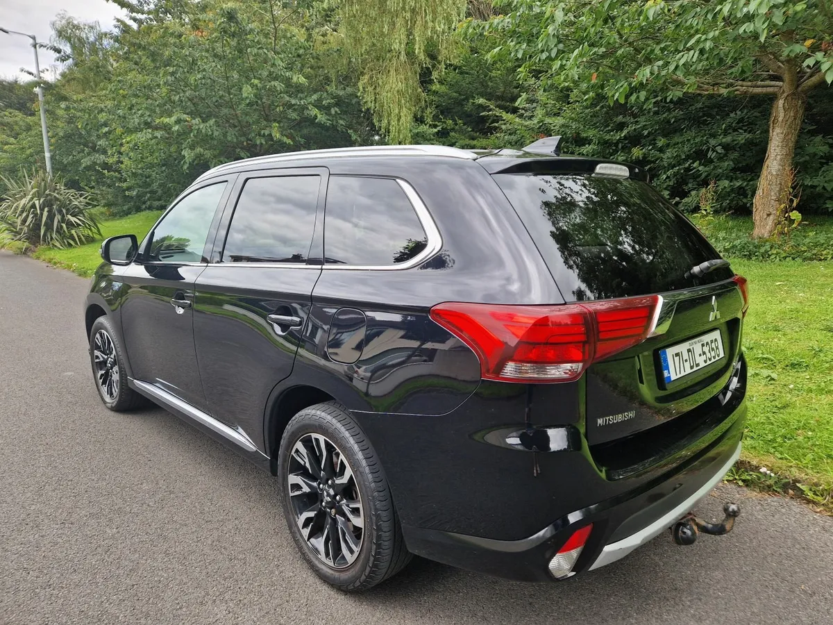 Mitsubishi Outlander PHEV 4h - Image 4
