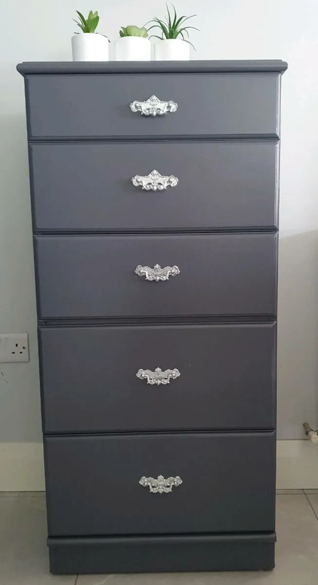 Large Tallboy Chest of Drawers - Image 1