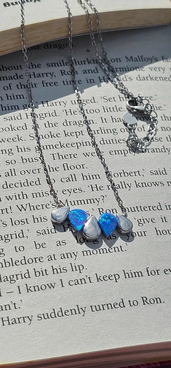Jewellery - Image 1