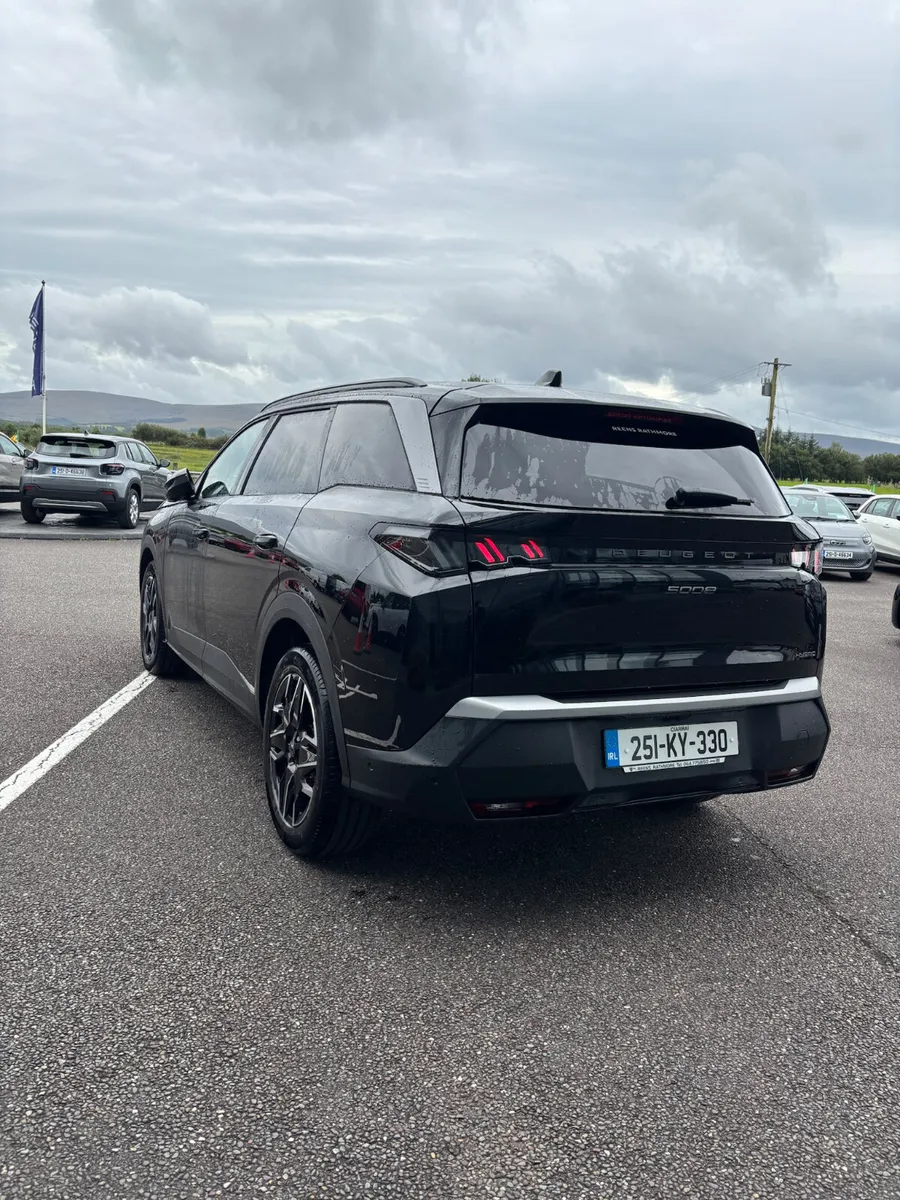 Peugeot 5008 2025 - Image 3