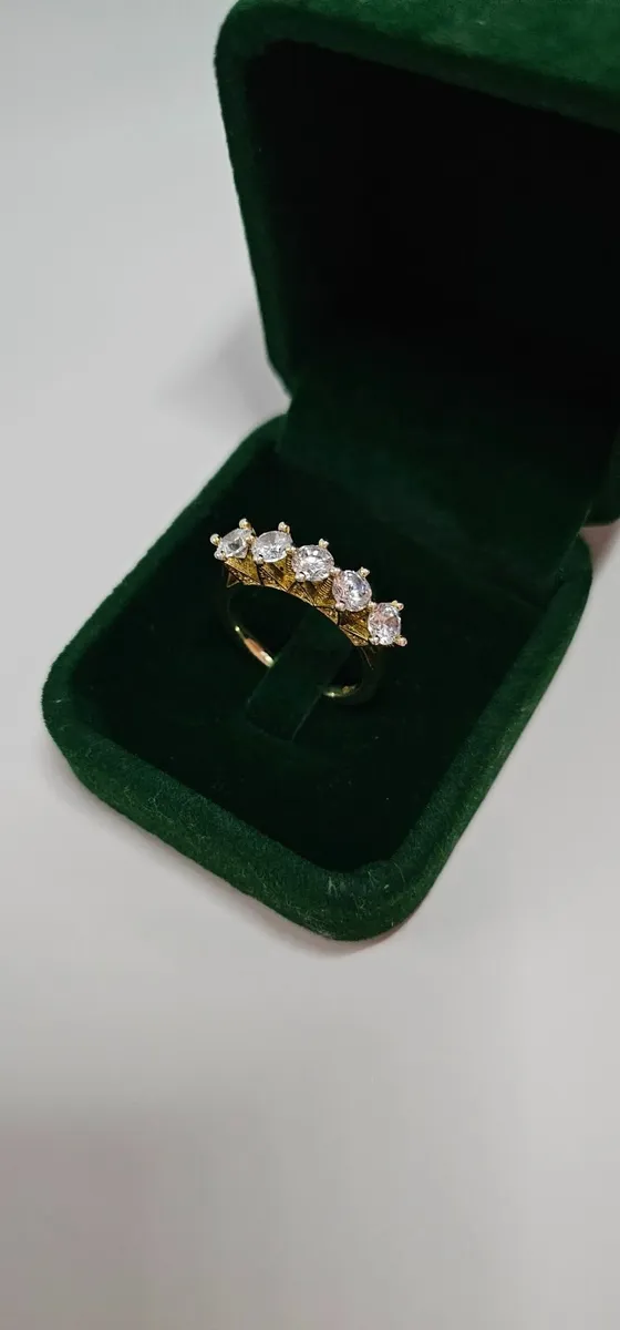 Jewellery - Image 1