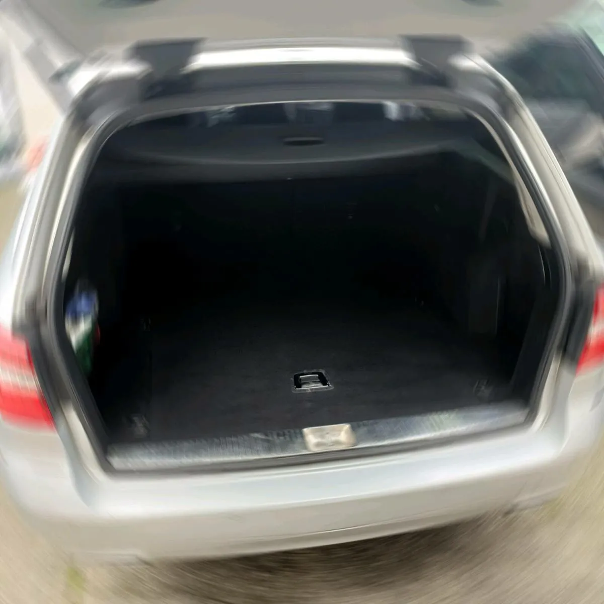 Mercedes E220 2012 - Image 2
