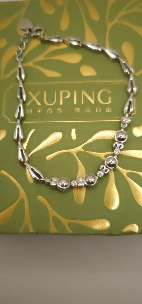 Jewellery - Image 1