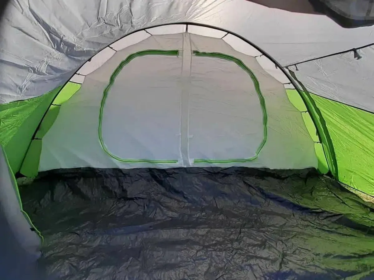 Spacious Tunnel Tent – Sleeps 4–5 - Image 4