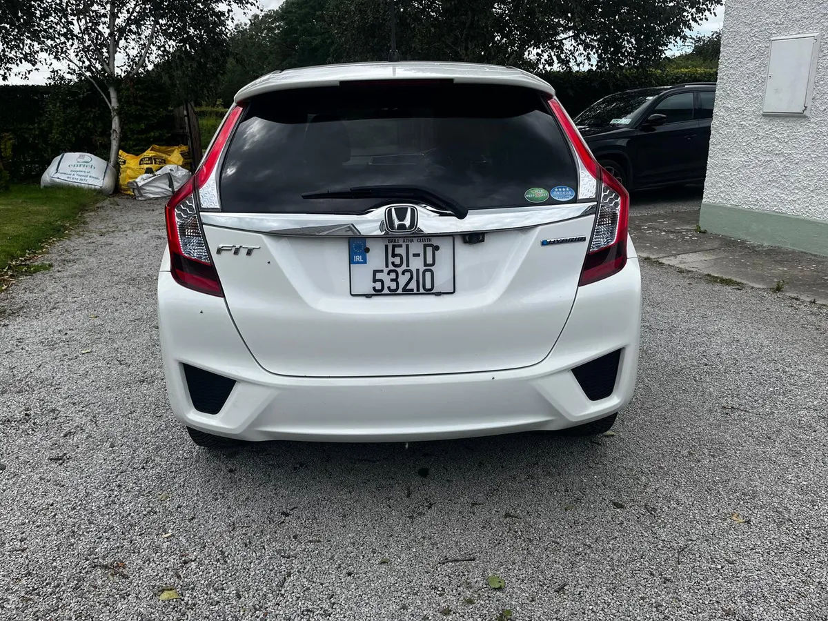 Honda Fit  1.5 Petrol Hybrid Auto - Image 4