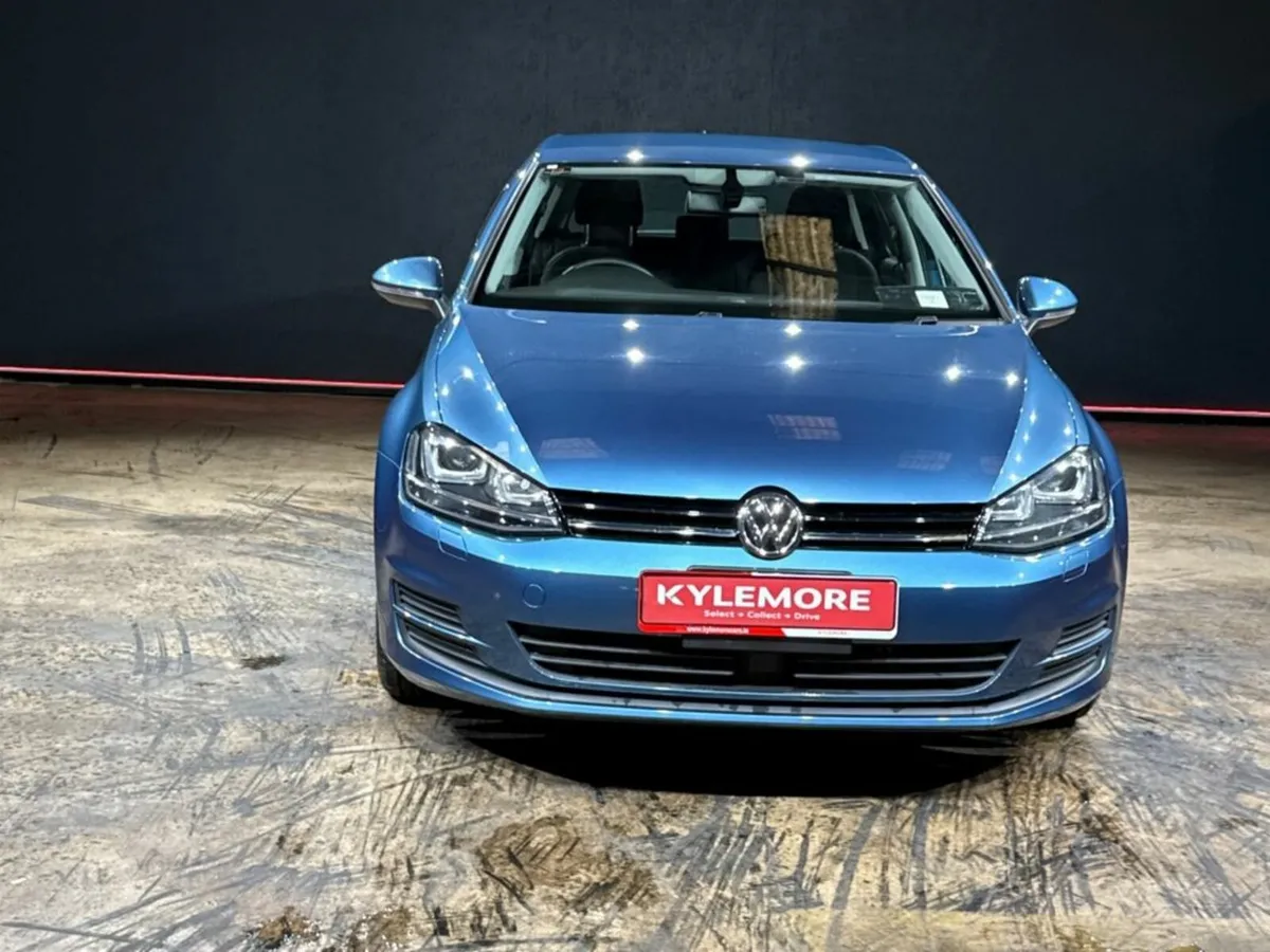 Volkswagen Golf 1.2 AUTOMATIC - 40TH EDITION - Image 4