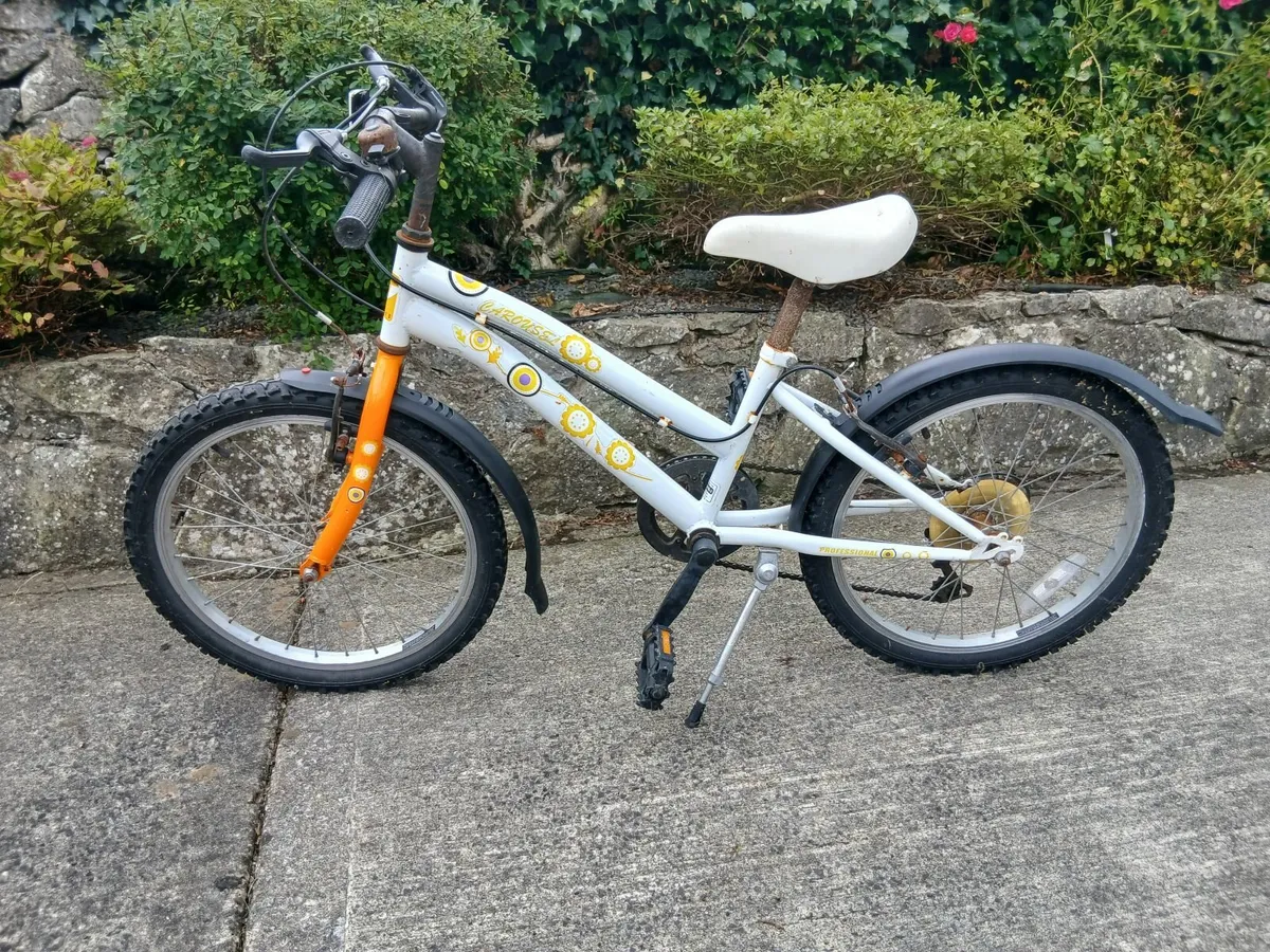 20 inch childs Bike - Image 2
