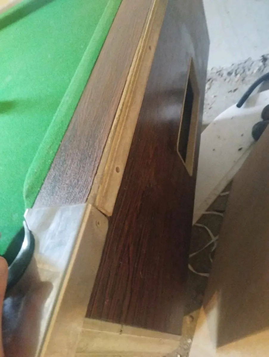 Pool table - Image 4
