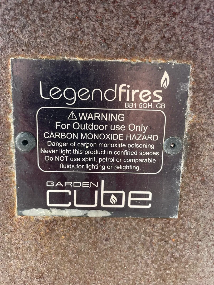 Cube fireplace - Image 2