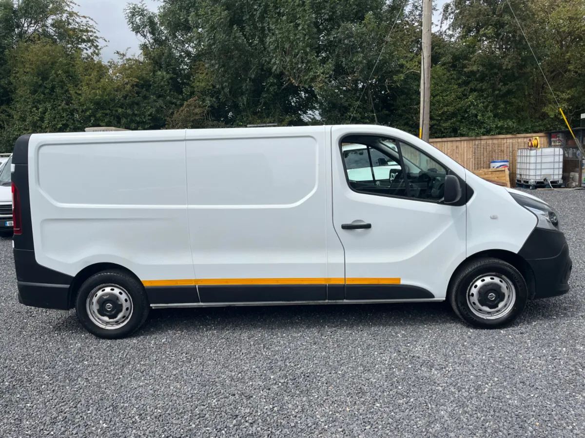 Nissan NV300 LWB 2L Diesel - Image 2