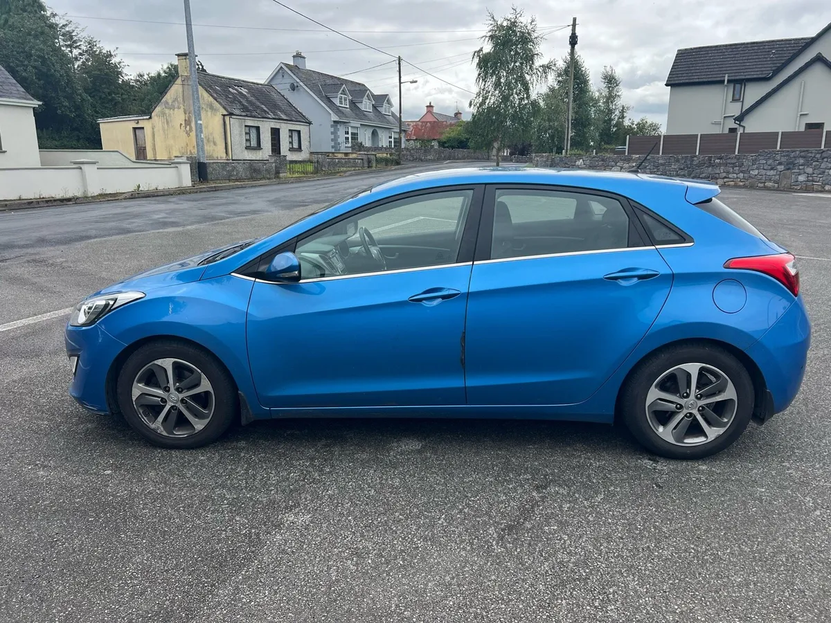 2016 Hyundai i30 1.6 crdi 110bhp 6 speed nice car - Image 2