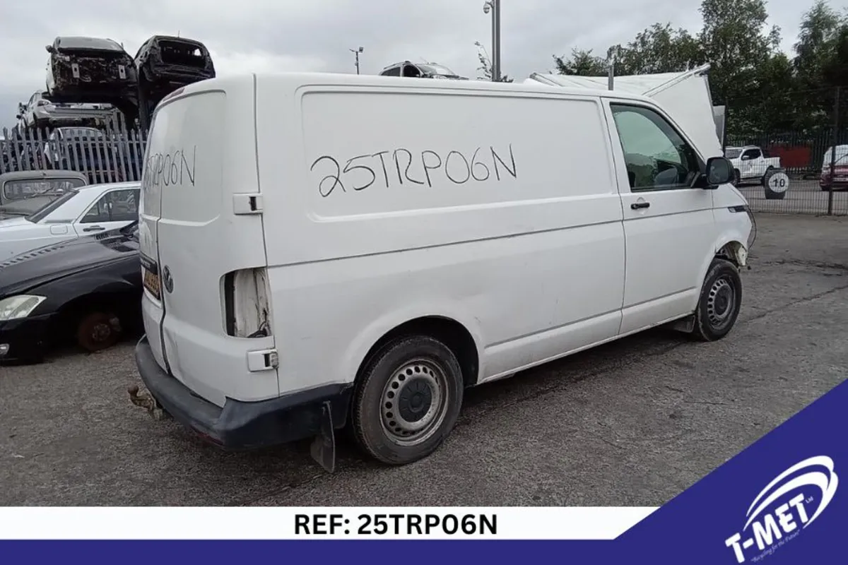 2020 VOLKSWAGEN TRANSPORTER BREAKING FOR PARTS - Image 3