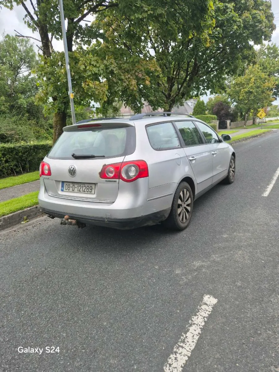Volkswagen  Passat  08 Diesel  Estate - Image 3