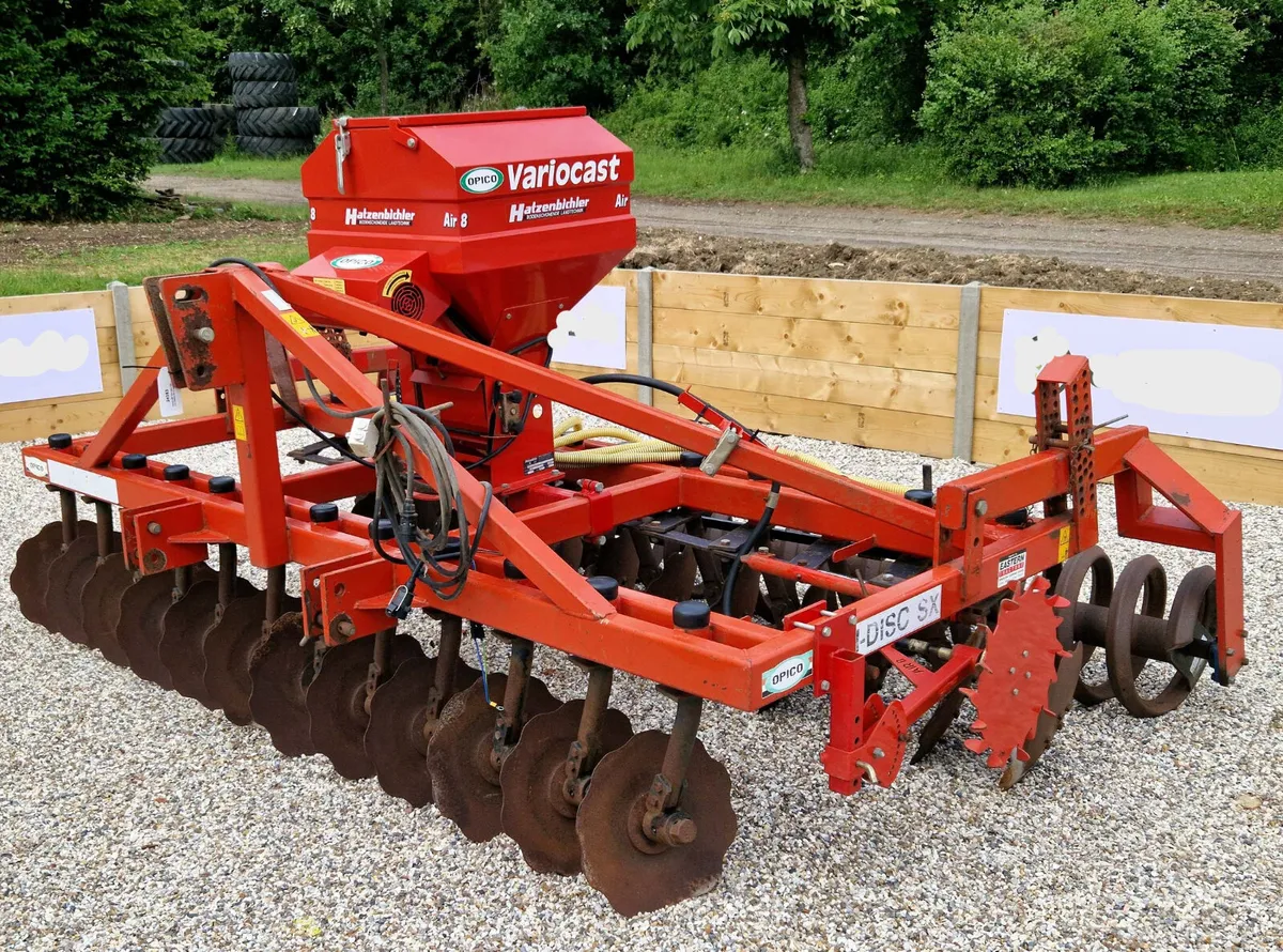 OPICO 3M VARI DISC SX & OPICO 8 OUTLET AIR SEEDER - Image 1
