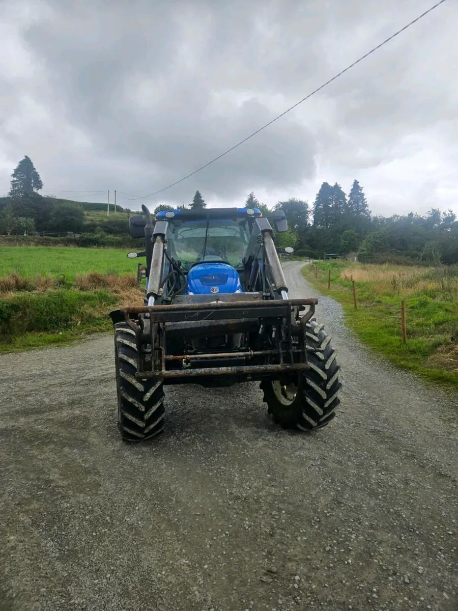 2012 T6030 New Holland Plus - Image 2