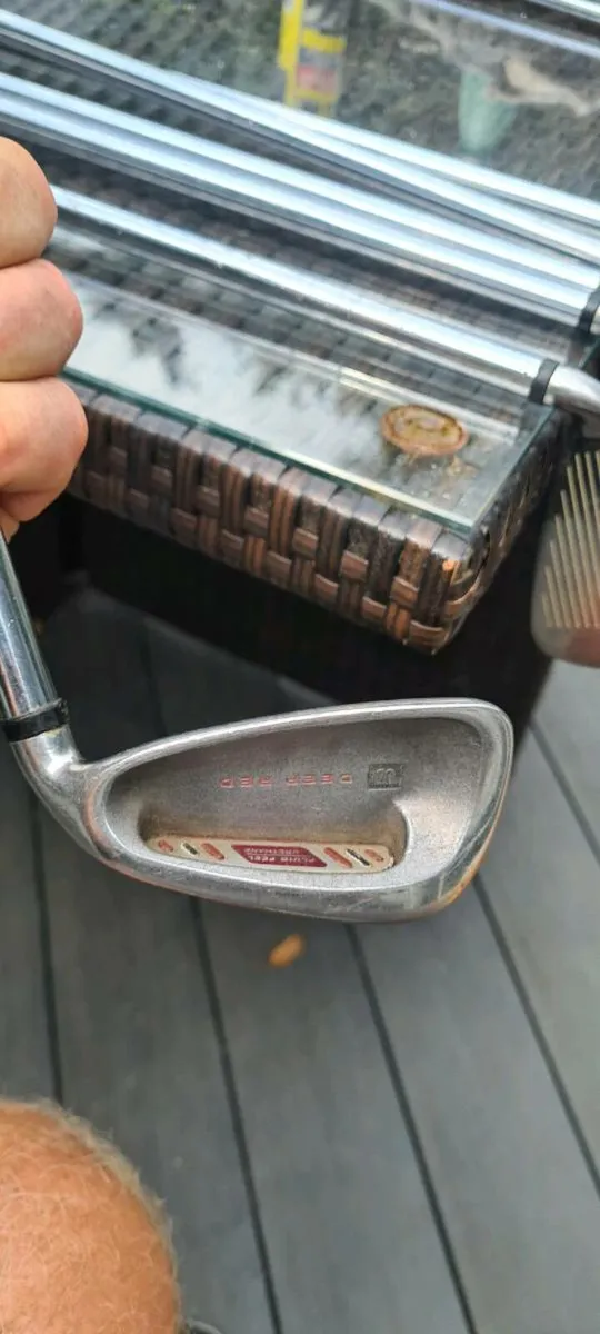 Wilson Deep Red Phat Shaft Irons. Golf clubs. - Image 4