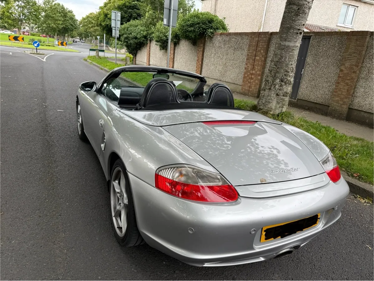 Porsche boxter 2.7 petrol price €4500 - Image 2