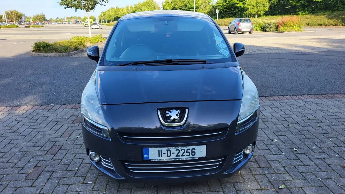 2011 Peugeot 5008 1.6 Automatic - Image 3