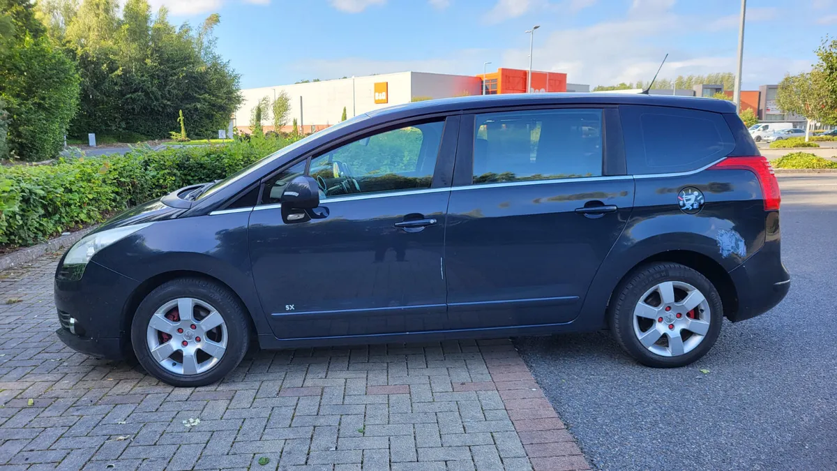 2011 Peugeot 5008 1.6 Automatic - Image 4