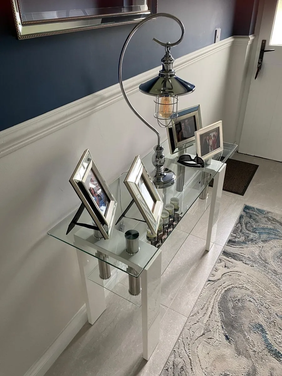 Table - Image 1