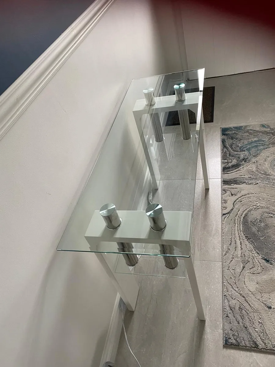 Table - Image 2