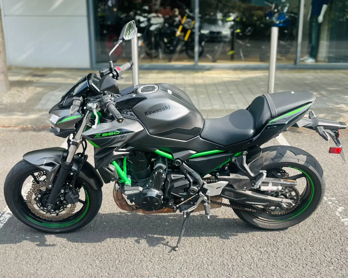 KAWASAKI Z650 - Image 4