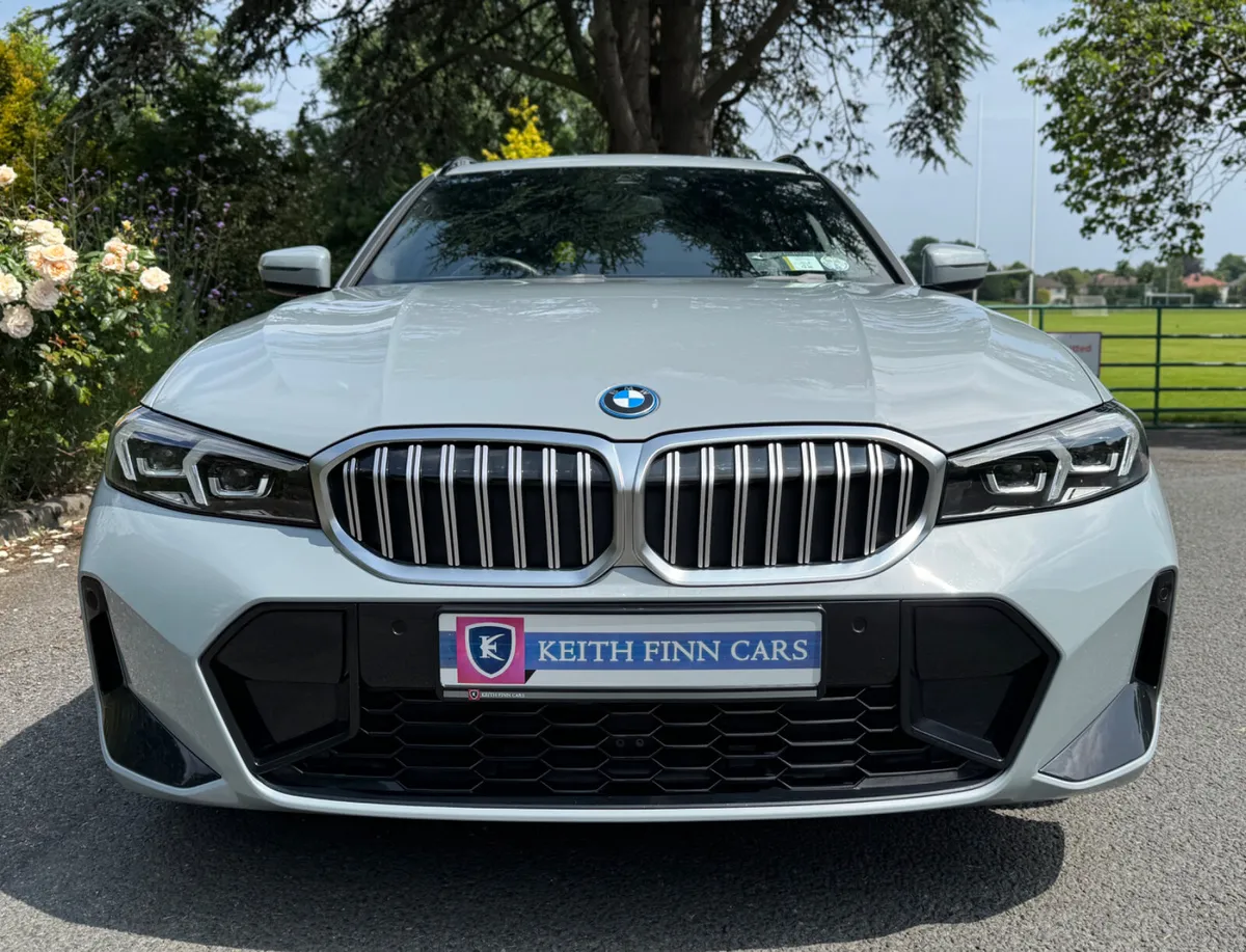 BMW 330e Touring Msport - 2024 - Image 3