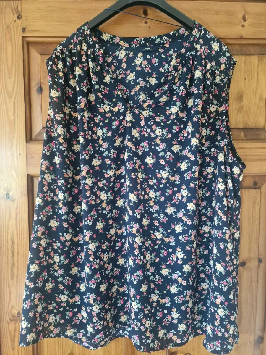 Selection of new ladies tops and shirts sz 22-24 - Image 2
