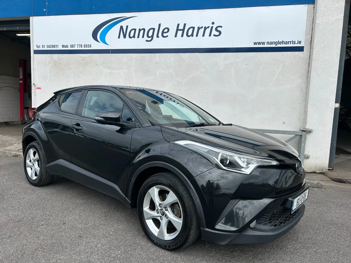 Toyota C-HR.  FINANCE AVAILABLE. TRADE IN WELCOME. - Image 4
