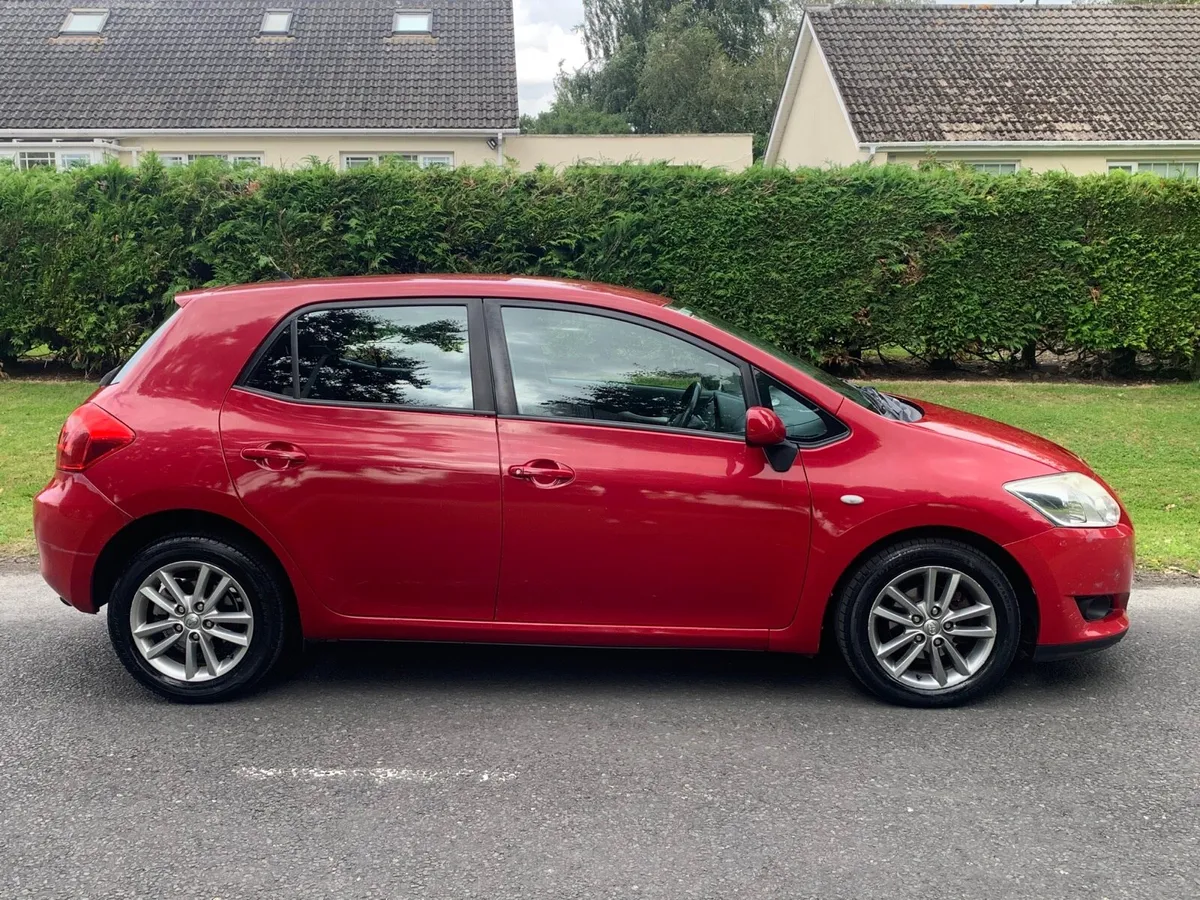 Toyota Auris NCT 03-26, Tax 02-26 - Image 2