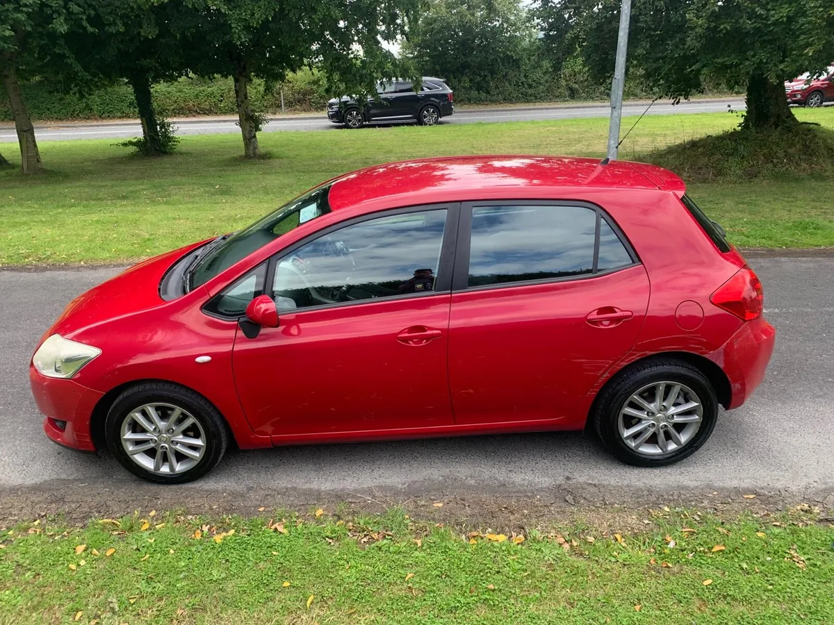 Toyota Auris NCT 03-26, Tax 02-26 - Image 4