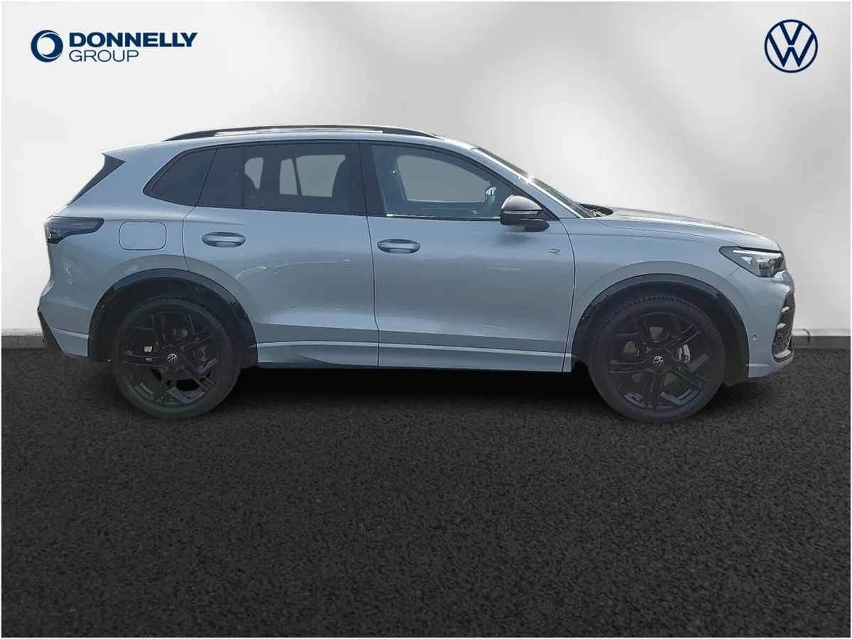 Volkswagen Tiguan Diesel Estate R-Line - Image 4